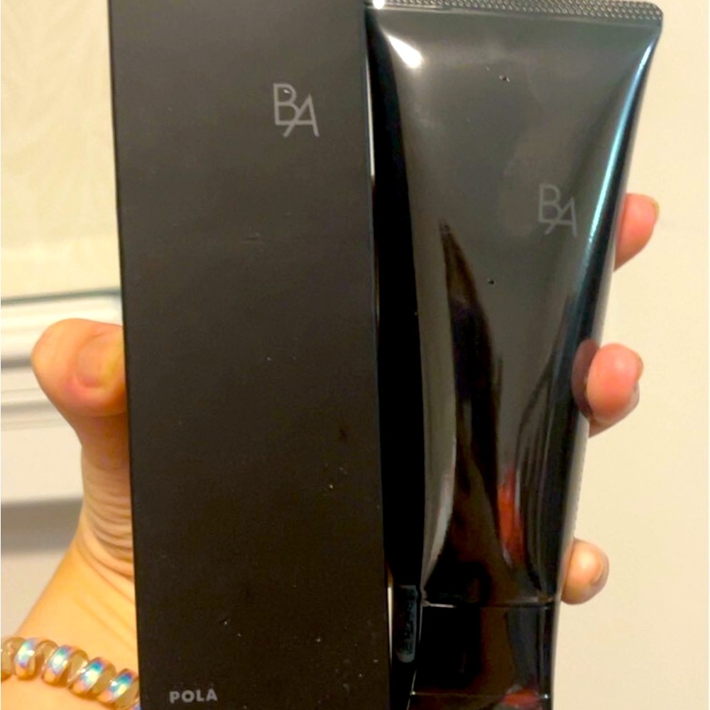 Pola B A FACE wash new fresh full size